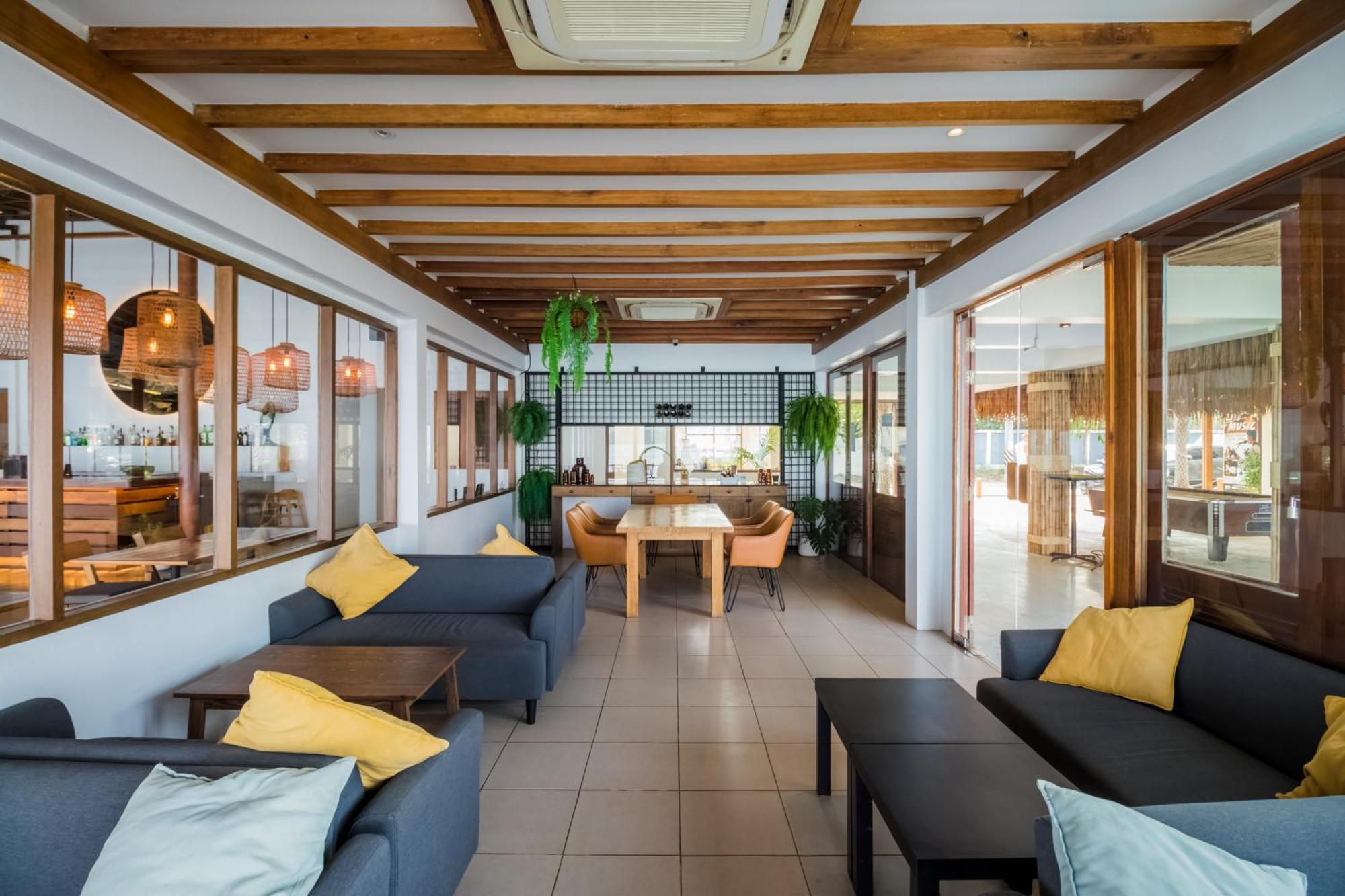 Sea Sun Bed & Beyond Hotel Плажа Банграк Екстериор снимка