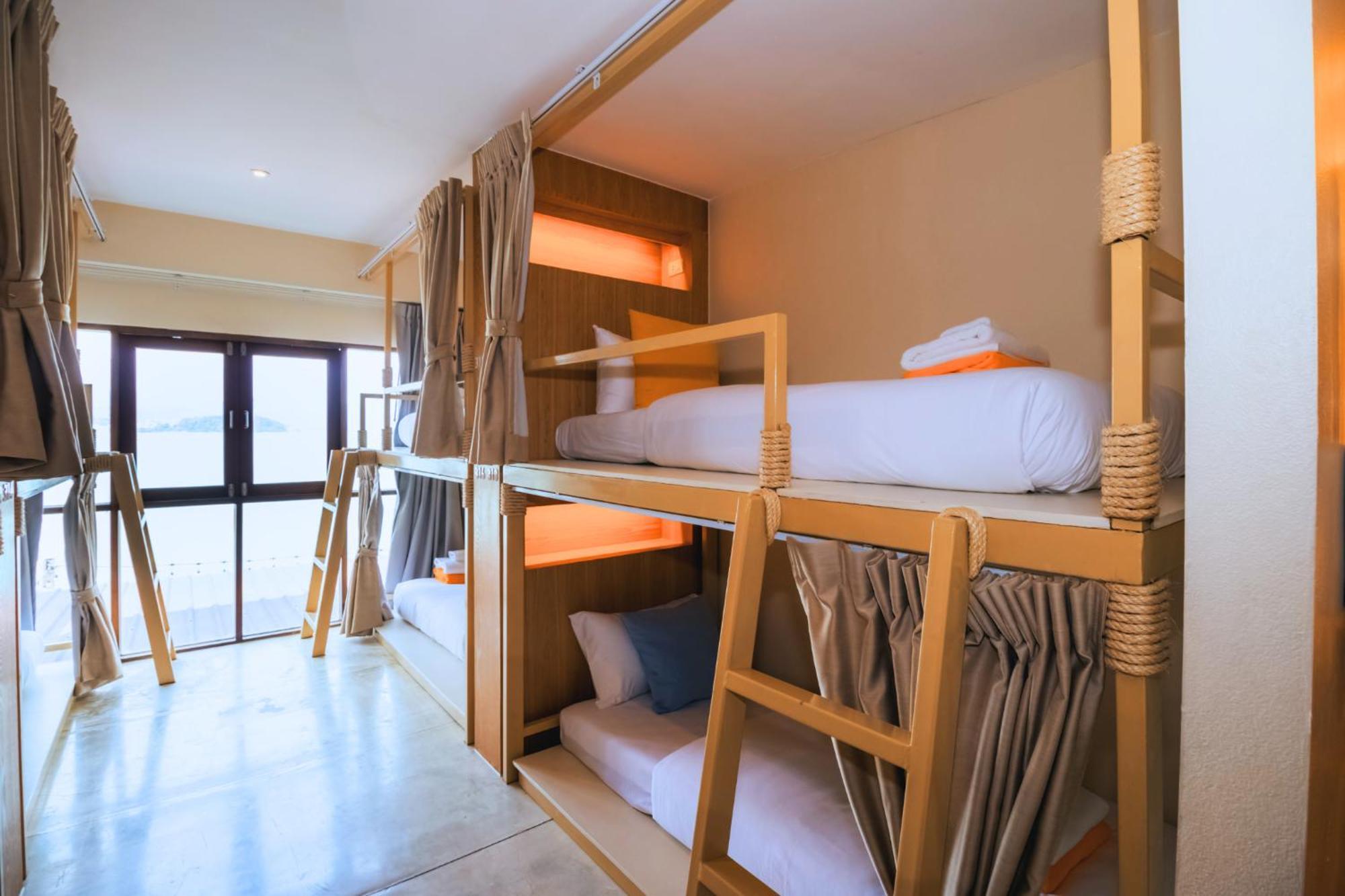Sea Sun Bed & Beyond Hotel Плажа Банграк Екстериор снимка