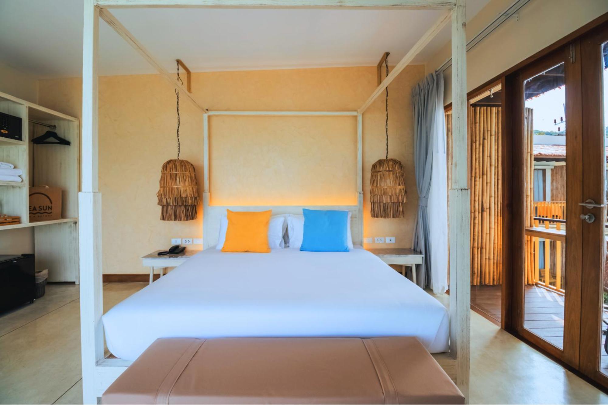 Sea Sun Bed & Beyond Hotel Плажа Банграк Екстериор снимка